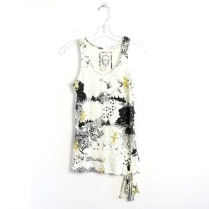 Salad Hong Kong designer boutique S ballet ballerina art print gold metallic